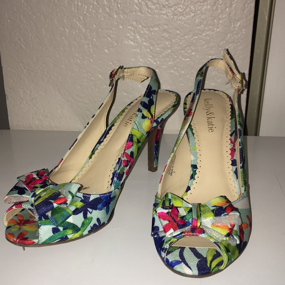 KELLY AND KATIE FLORAL HEELS